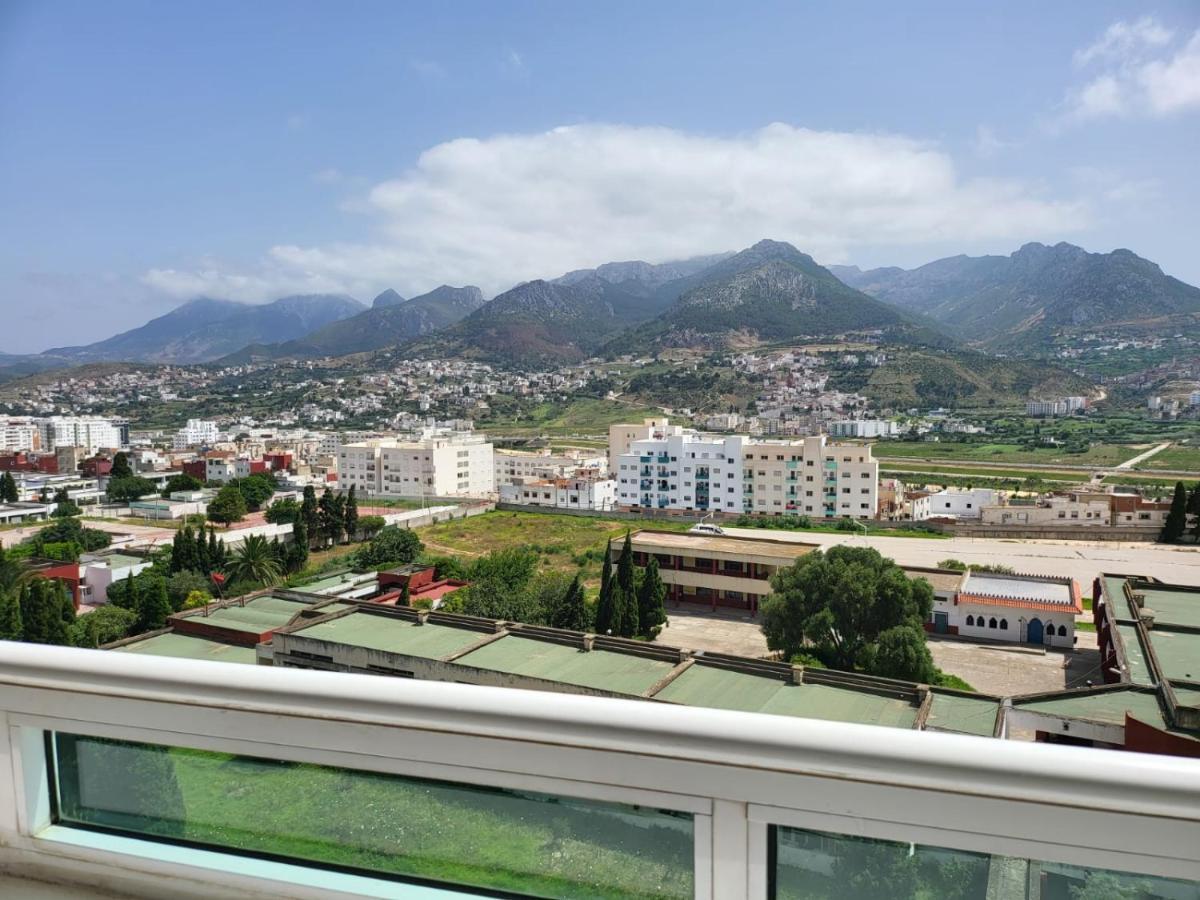 Vaste Appartement Au Centre De Tetouan Exterior photo