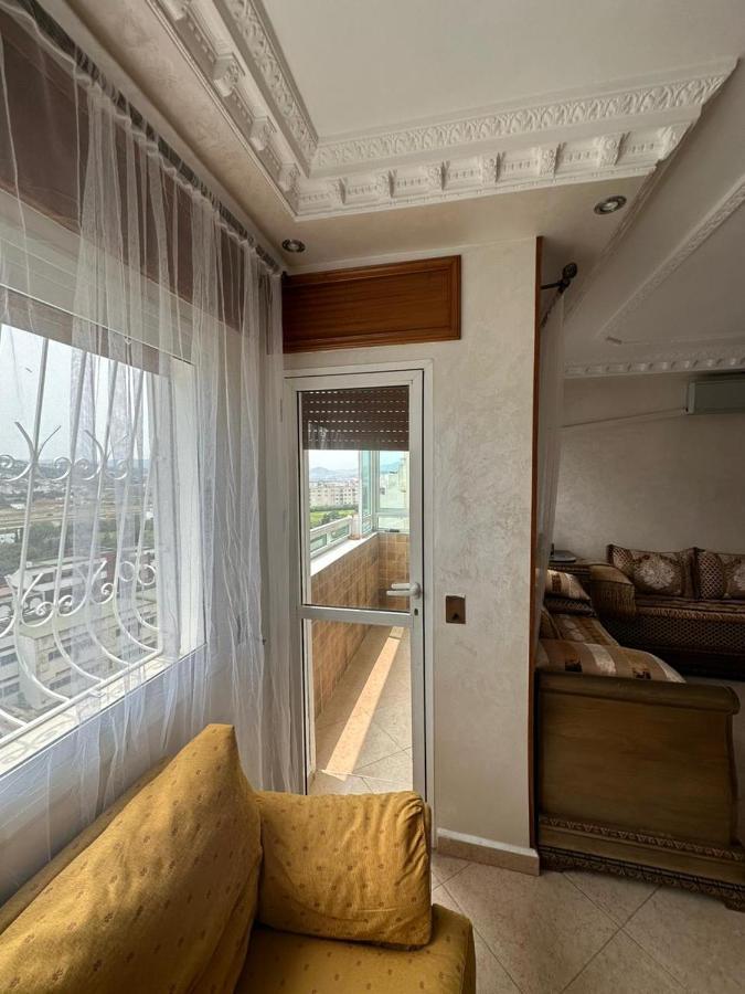 Vaste Appartement Au Centre De Tetouan Exterior photo
