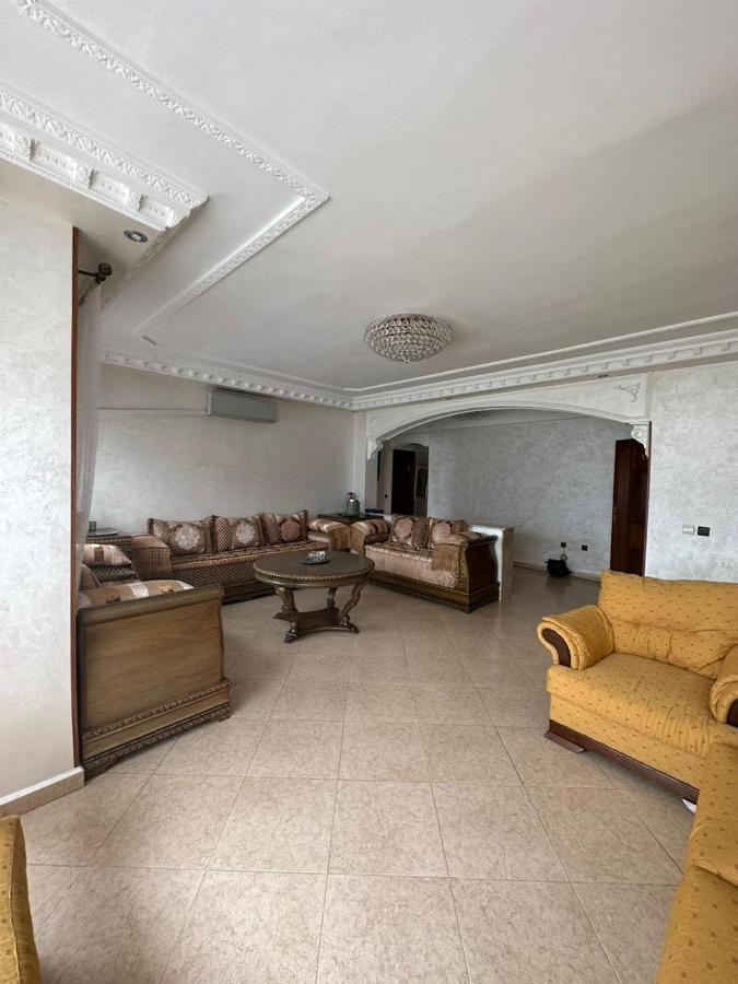 Vaste Appartement Au Centre De Tetouan Exterior photo